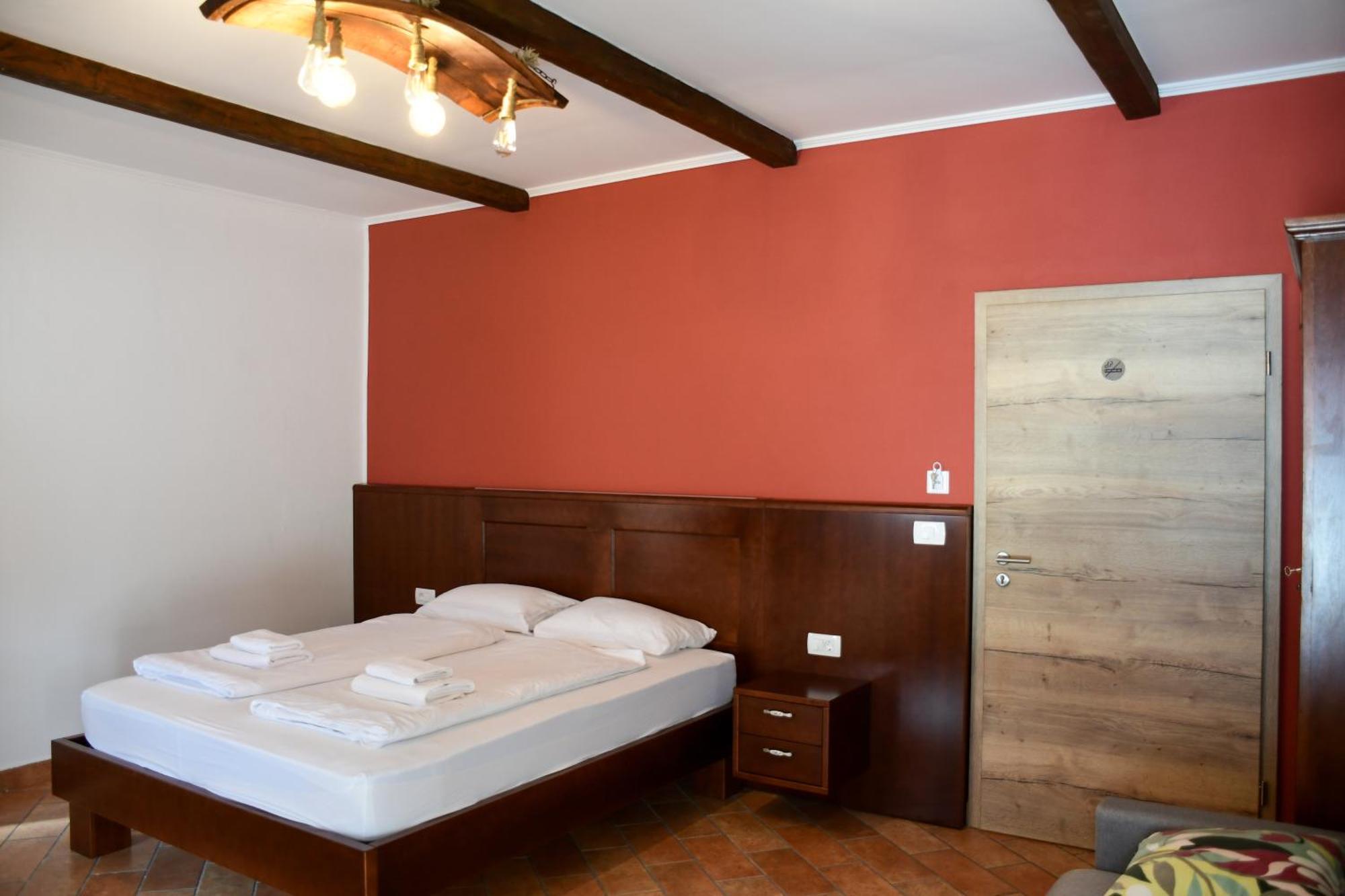 Razman Wine Rooms Gračišče المظهر الخارجي الصورة