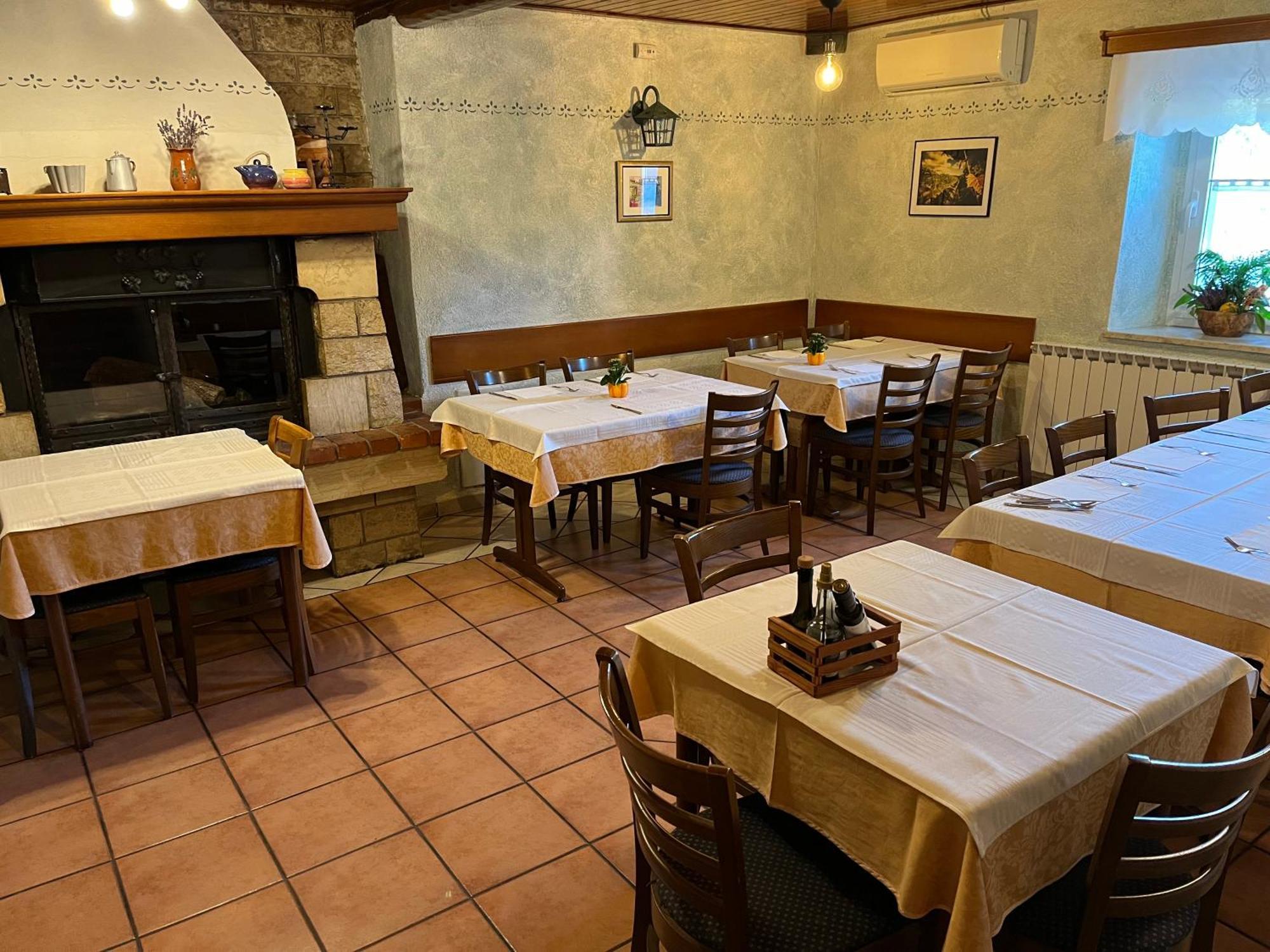 Razman Wine Rooms Gračišče المظهر الخارجي الصورة